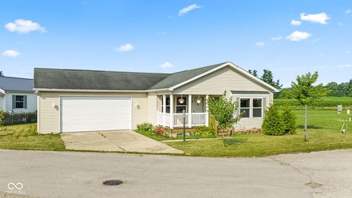 2801 Maplewood Ave, Plymouth, IN, 46563-6717 | Card Image