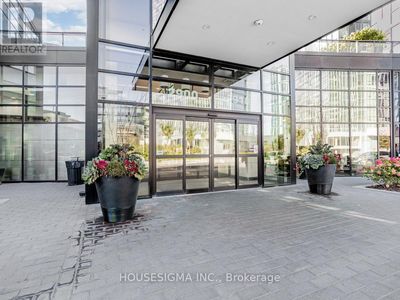 415 - 2900 Highway 7, Condo with 3 bedrooms, 3 bathrooms and 2 parking in Vaughan ON | Image 2