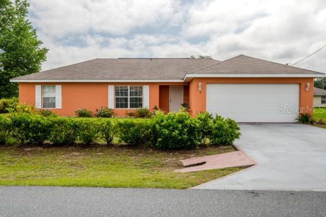 7 Juniper Drive Court, House other with 3 bedrooms, 2 bathrooms and null parking in Ocala FL | Image 3