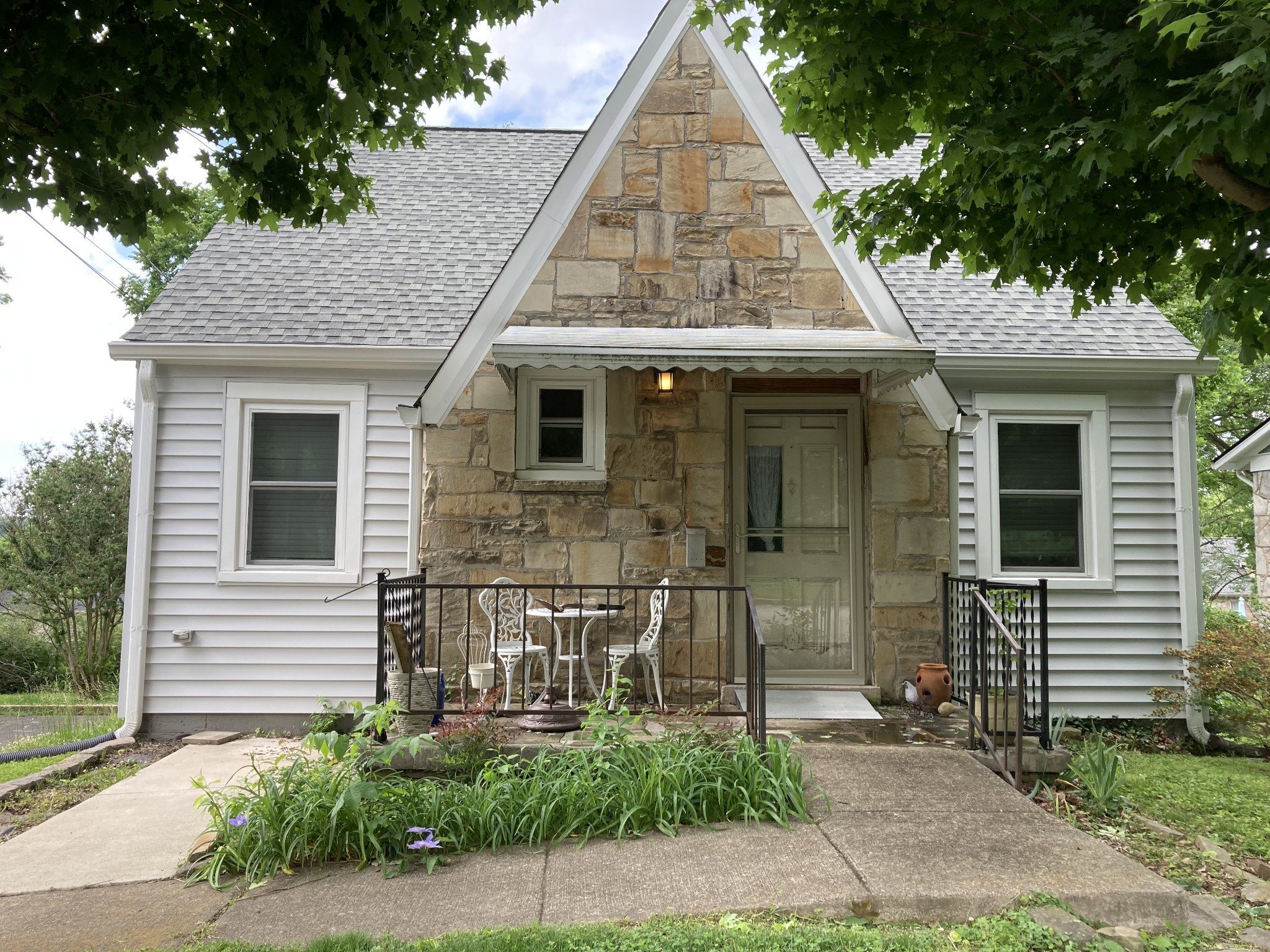 Crestview Dr, Springfield, TN 37172