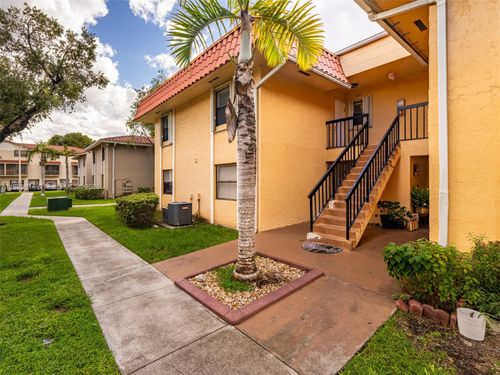 13-9734 Hammocks Blvd, Miami, FL, 33196-1533 | Card Image