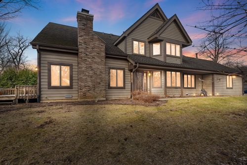 2012-2012 Forest Creek Ln, Libertyville, IL, 60048-1073 | Card Image