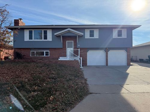 412 E Irene St, Salina, KS, 67401-7835 | Card Image