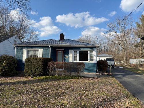 12090 Midway Dr, Conneaut Lake, PA, 16316-3738 | Card Image