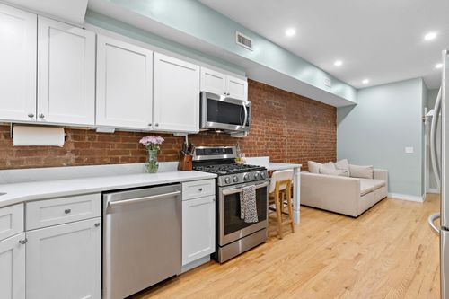 apt-2r-815 Willow Ave, Hoboken, NJ, 07030-2922 | Card Image