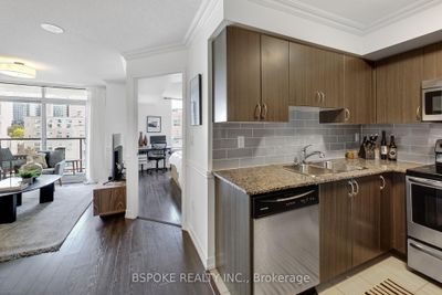 502 - 812 Lansdowne Ave, Condo with 1 bedrooms, 1 bathrooms and 1 parking in Toronto ON | Image 3