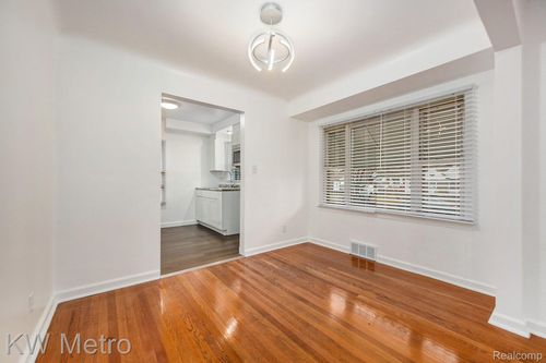 20115 Ward St, Detroit, MI, 48235-1142 | Card Image