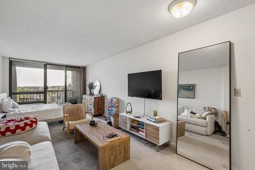 912b-233 S 6th Street, PHILADELPHIA, PA, 19106 | Card Image