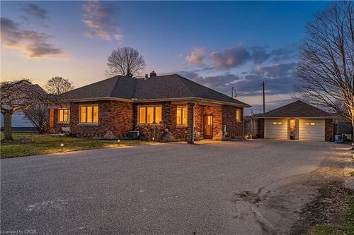 440 Churchill Ave, Delhi, ON, N4B2P9 | Card Image