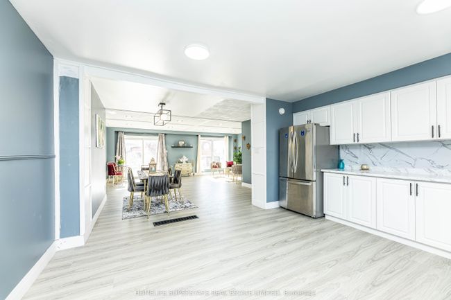 13 Thistle Down Blvd, Condo with 4 bedrooms, 3 bathrooms and 1 parking in Toronto ON | Image 11