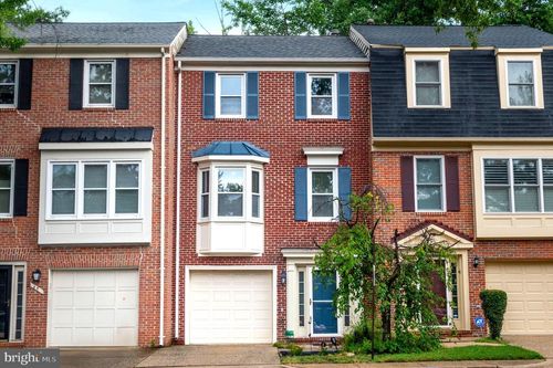 43 Carriage House Cir, ALEXANDRIA, VA, 22304-6336 | Card Image
