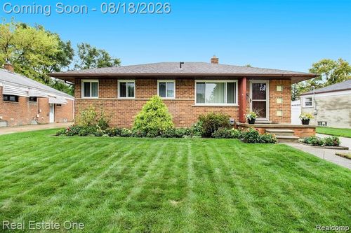4327 Eastlawn Ave, Wayne, MI, 48184-2715 | Card Image