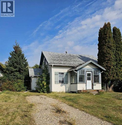 9304 107 Ave, Grande Prairie, AB, T8V1K6 | Card Image