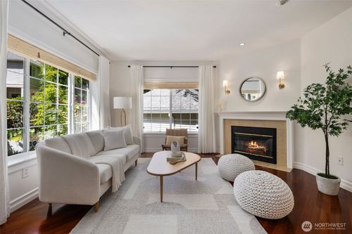 apt-l145-10909 Avondale Rd Ne, Redmond, WA, 98052-7239 | Card Image