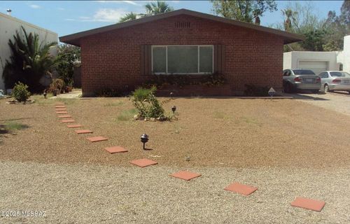 1418 E Spring St, Tucson, AZ, 85719-3328 | Card Image