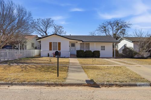 2104 Johnson St, Big Spring, TX, 79720-5511 | Card Image