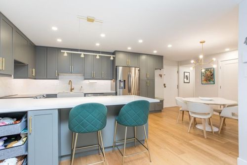 202-1500 Haro St, Vancouver, BC, V6G1G5 | Card Image