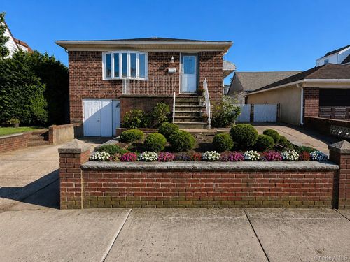 95-14 159th Ave, Howard Beach, NY, 11414-3507 | Card Image