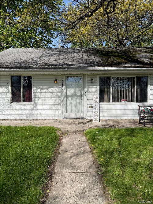 26405 Beaconsfield St, Roseville, MI, 48066-3525 | Card Image