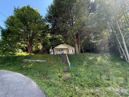 105 Mcclure St, Livingston, KY, 40445 | Card Image