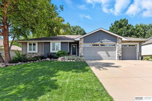 15114 Sherwood Ave, Omaha, NE, 68116-7181 | Card Image