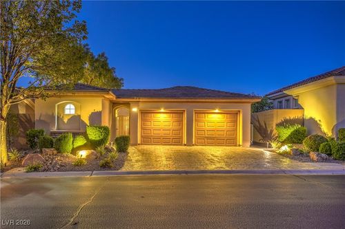 4 Emerald Dunes Cir, Henderson, NV, 89052-6617 | Card Image