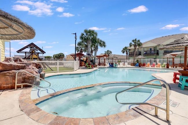 UNIT-201 - 2212 State Highway 361, Townhouse with 3 bedrooms, 3 bathrooms and 2 parking in Port Aransas TX | Image 37