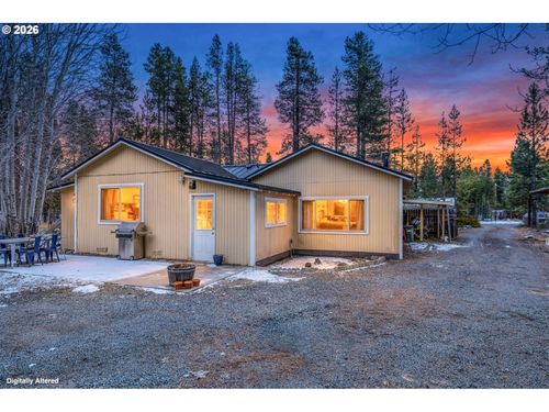 16122 Lava Dr, La Pine, OR, 97739-9606 | Card Image