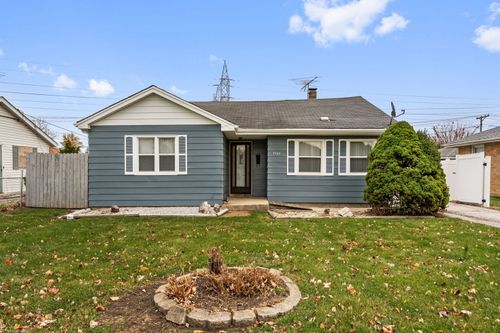 7949 Newland Ave, Burbank, IL, 60459-1641 | Card Image