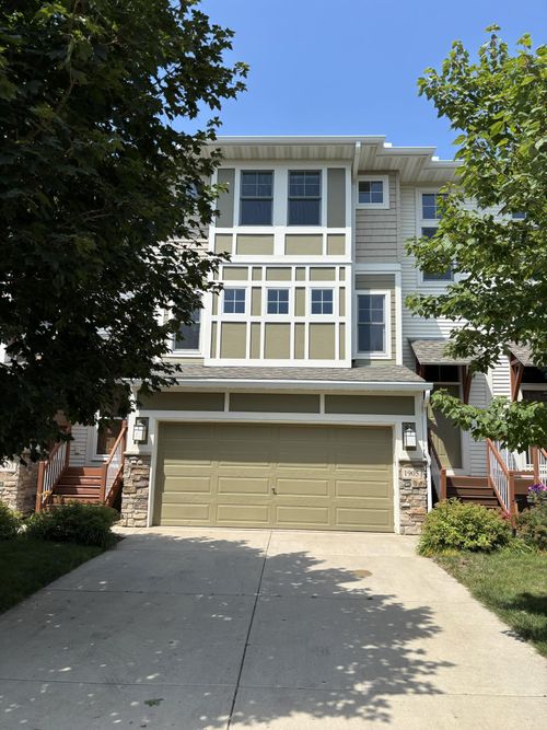 1905 Red Maple Ln, Northfield, MN, 55057-4871 | Card Image