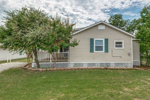 716 W Main St, Celina, TX, 75009-6338 | Card Image