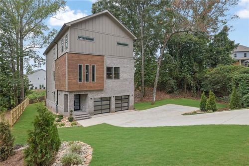 120 N Gwinnett St, buford, GA, 30518-2622 | Card Image