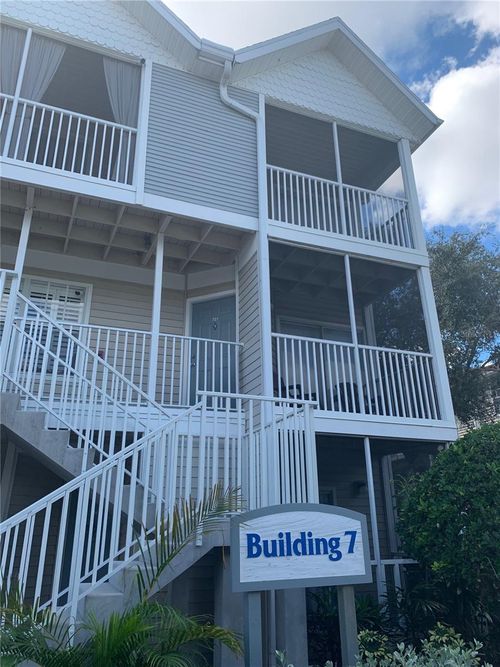 apt-721-850 S Tamiami Trl, SARASOTA, FL, 34236-7847 | Card Image