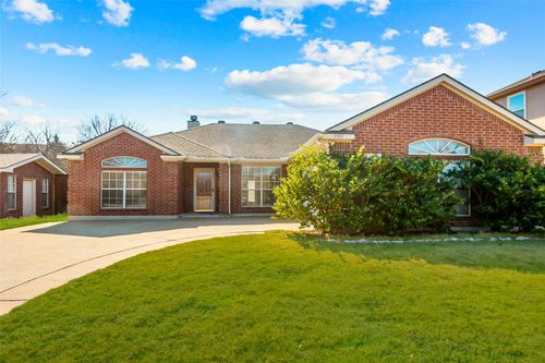 3901 Georgetown Dr, Sachse, TX, 75048-4474 | Card Image