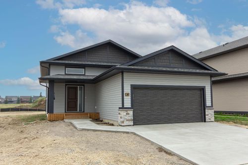 52 Trinity St, Lacombe, AB, T4L | Card Image