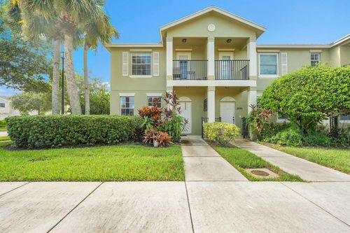 2096 Se Korona Dr, Port St. Lucie, FL, 34952-8028 | Card Image