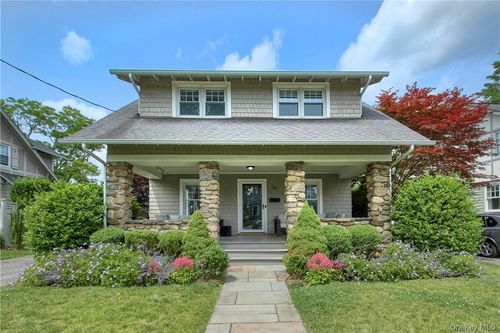 18 Elmwood Ave, Rye, NY, 10580-3402 | Card Image