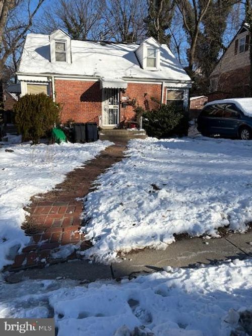 5616 Emerson St, HYATTSVILLE, MD, 20781-2624 | Card Image
