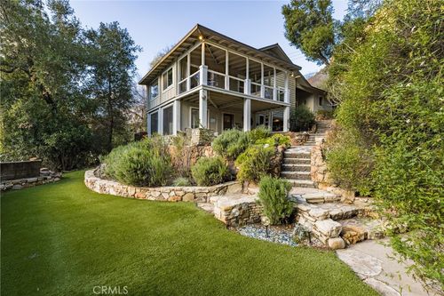 2305 Sugarloaf Dr, Agoura Hills, CA, 91301-2838 | Card Image