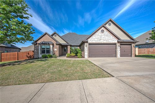 6302 S 46th Blvd, Rogers, AR, 72758-8037 | Card Image