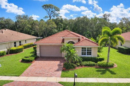 6335 Astor Place, Vero Beach, FL, 32966 | Card Image