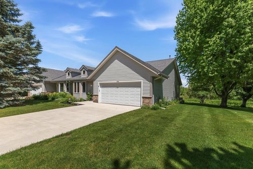 2924 Valley Avenue, West Bend, WI, 53095 | Card Image