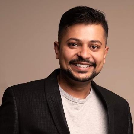 Akis Mujiburrehman