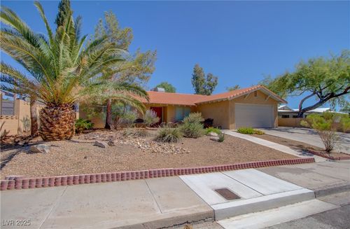 627 Don Vincente Dr, Boulder City, NV, 89005-3018 | Card Image