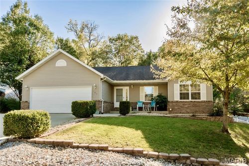 105 Barnett Dr, Edwardsville, IL, 62025-2401 | Card Image