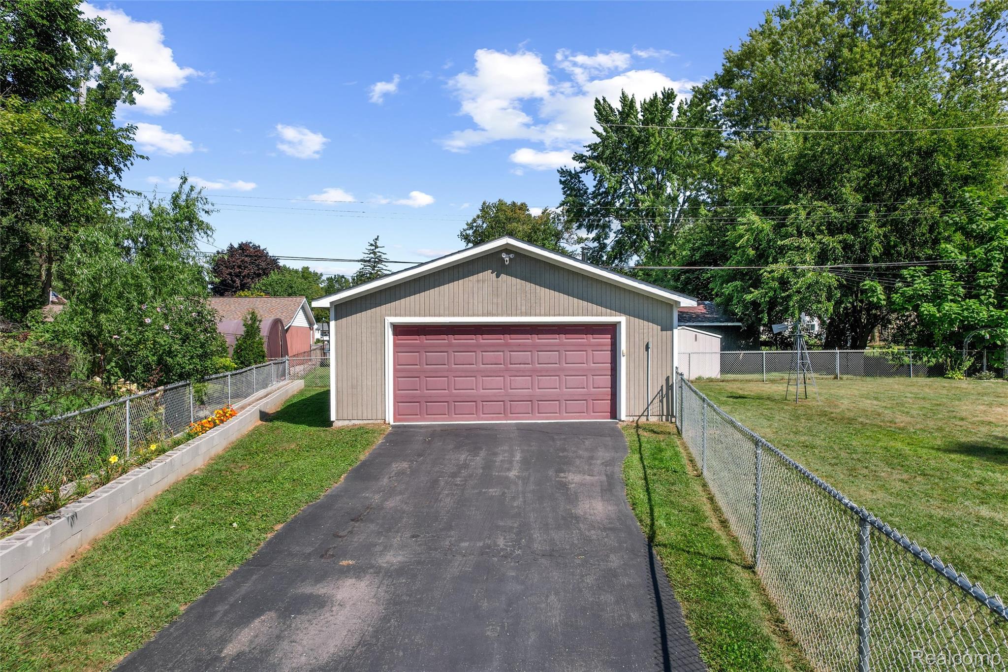 Residential in Van Buren Charter Township 5