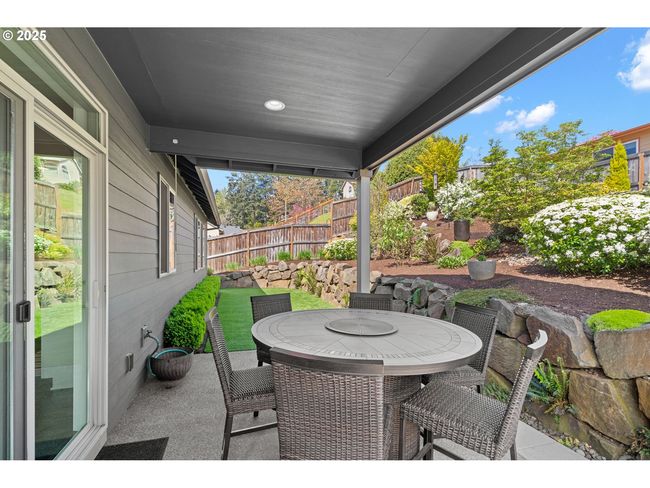 1010 Nw 1 St St, House other with 4 bedrooms, 3 bathrooms and 2 parking in Dundee OR | Image 38