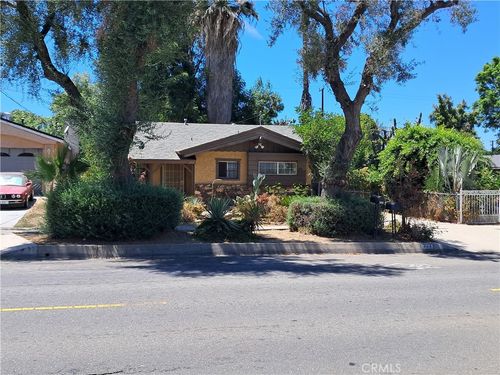 222 N Buena Vista Ave, Corona, CA, 92882-1931 | Card Image