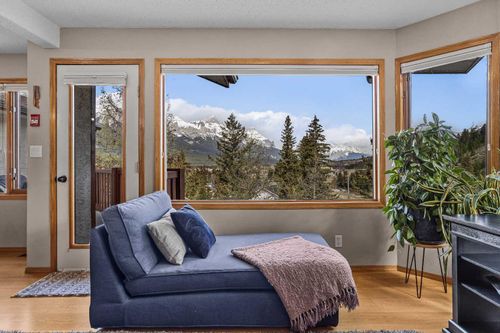 12-9 Black Rock Cres, Canmore, AB, T1W1A2 | Card Image