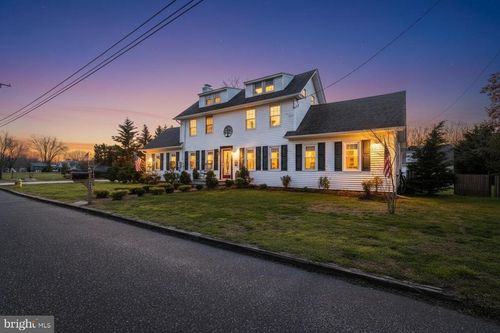 668 Crawford Rd, CAPE MAY, NJ, 08204-4403 | Card Image